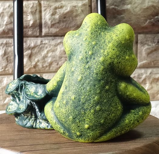 ポルトガル製 輸入雑貨 かんガエルカエル プランター 鉢カバー