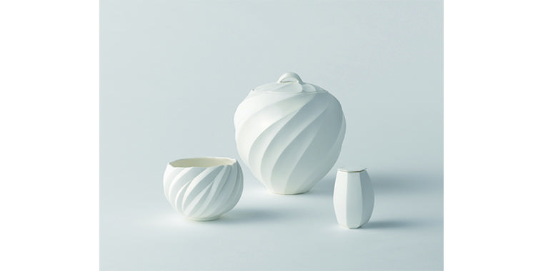 高橋奈己展 白磁のかたち | LIXILギャラリー | LIXIL文化活動 - LIVING