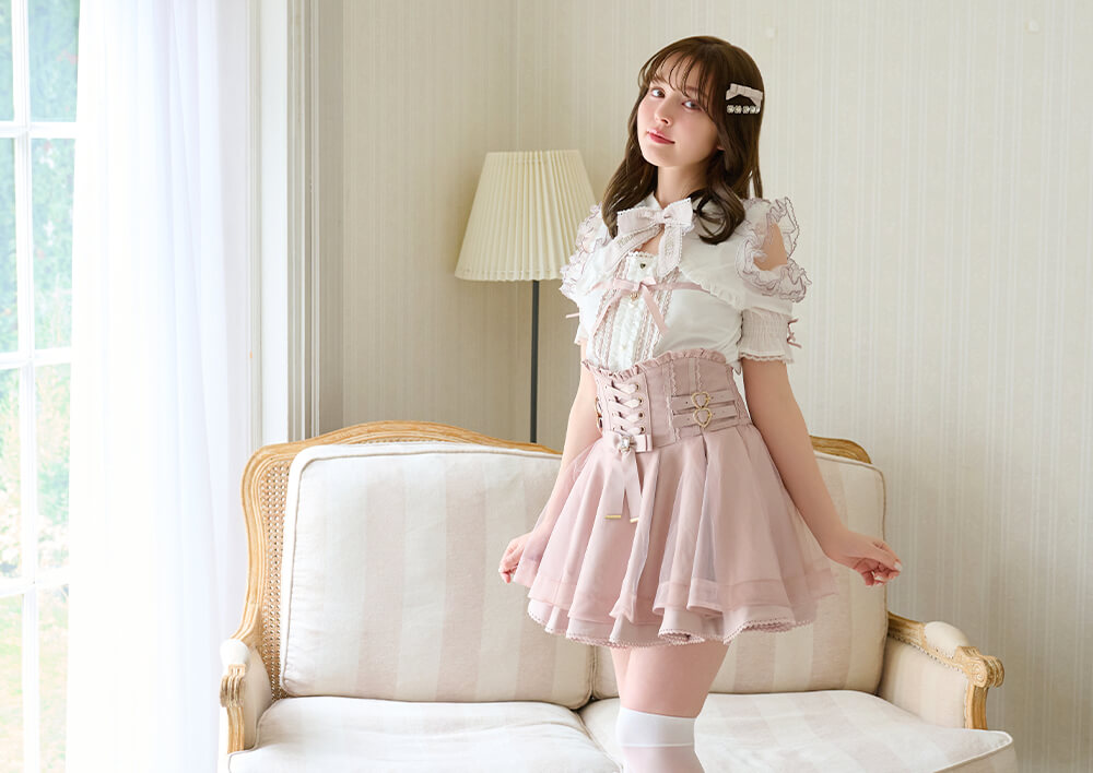 LIZ LISA (リズリサ)