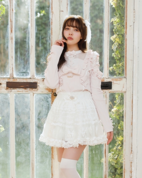 ショルダーフリルカットトップス ｜ LIZ LISA（リズリサ）公式通販