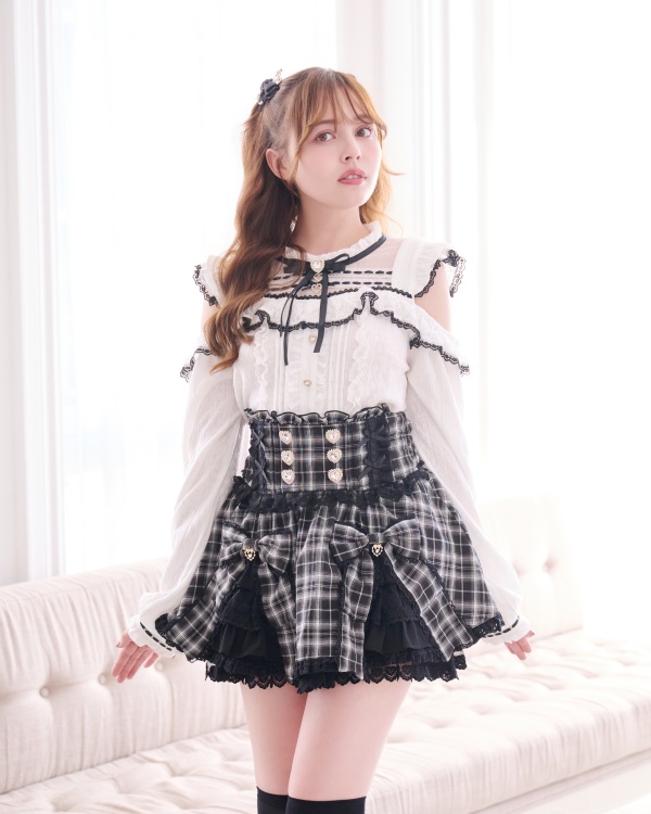 フロントリボンフリルスカパン ｜ LIZ LISA（リズリサ）公式通販