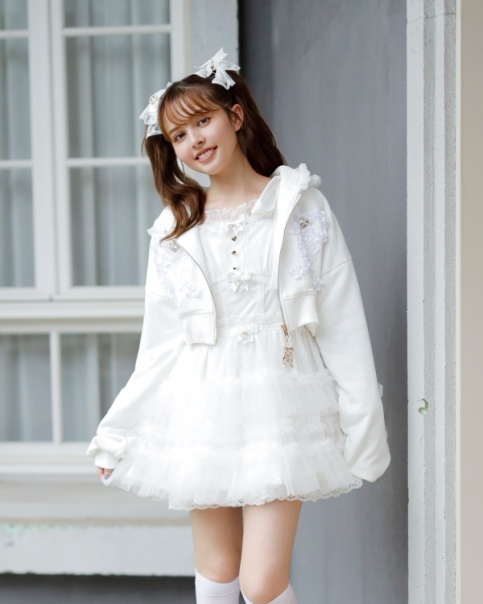 フリルリボンクロップドパーカー ｜ LIZ LISA（リズリサ）公式通販