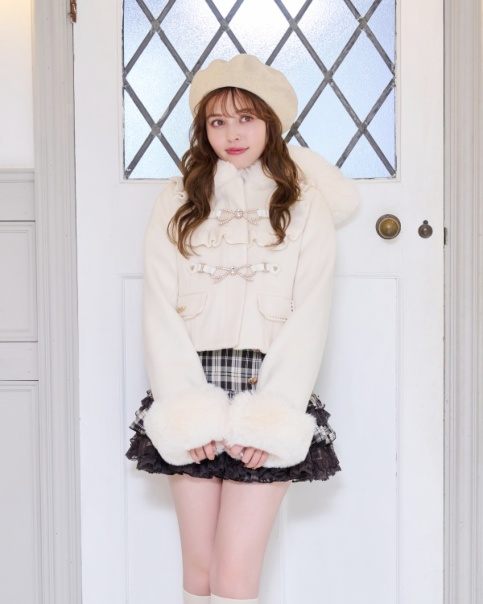 ビジューリボンショートフードコート ｜ LIZ LISA（リズリサ）公式通販