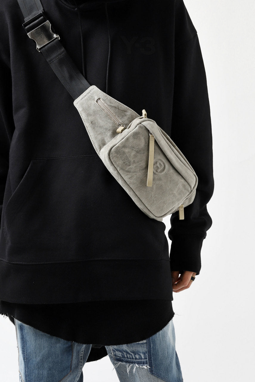 READYMADE BODY POUCH (WHITE) – LOOM OSAKA