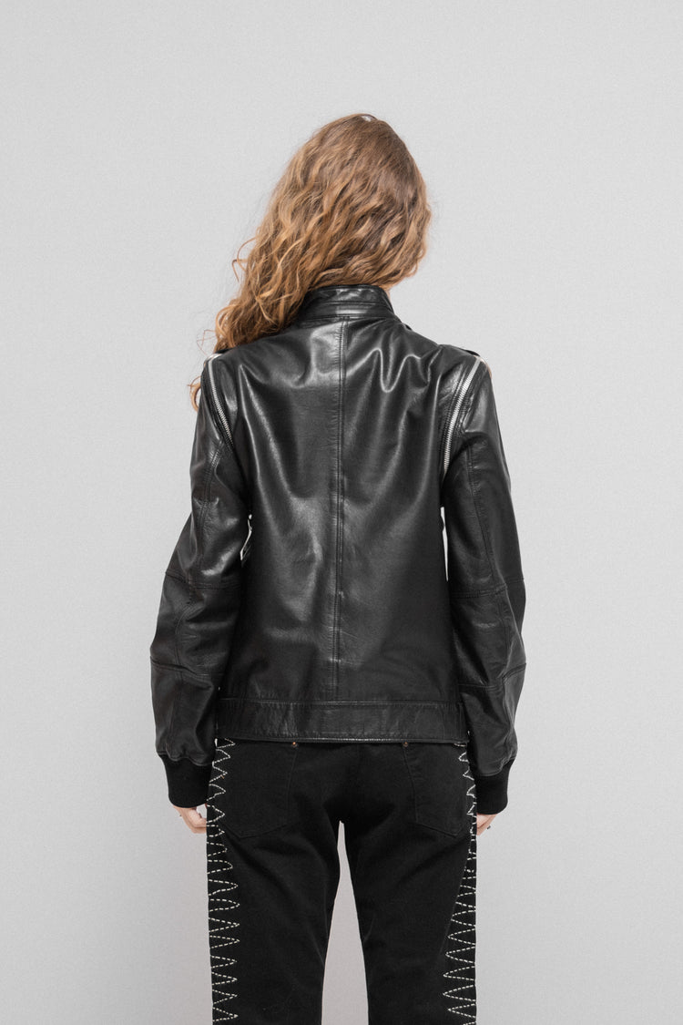 UNDERCOVER - FW07 Leather jacket with front zippers and removable