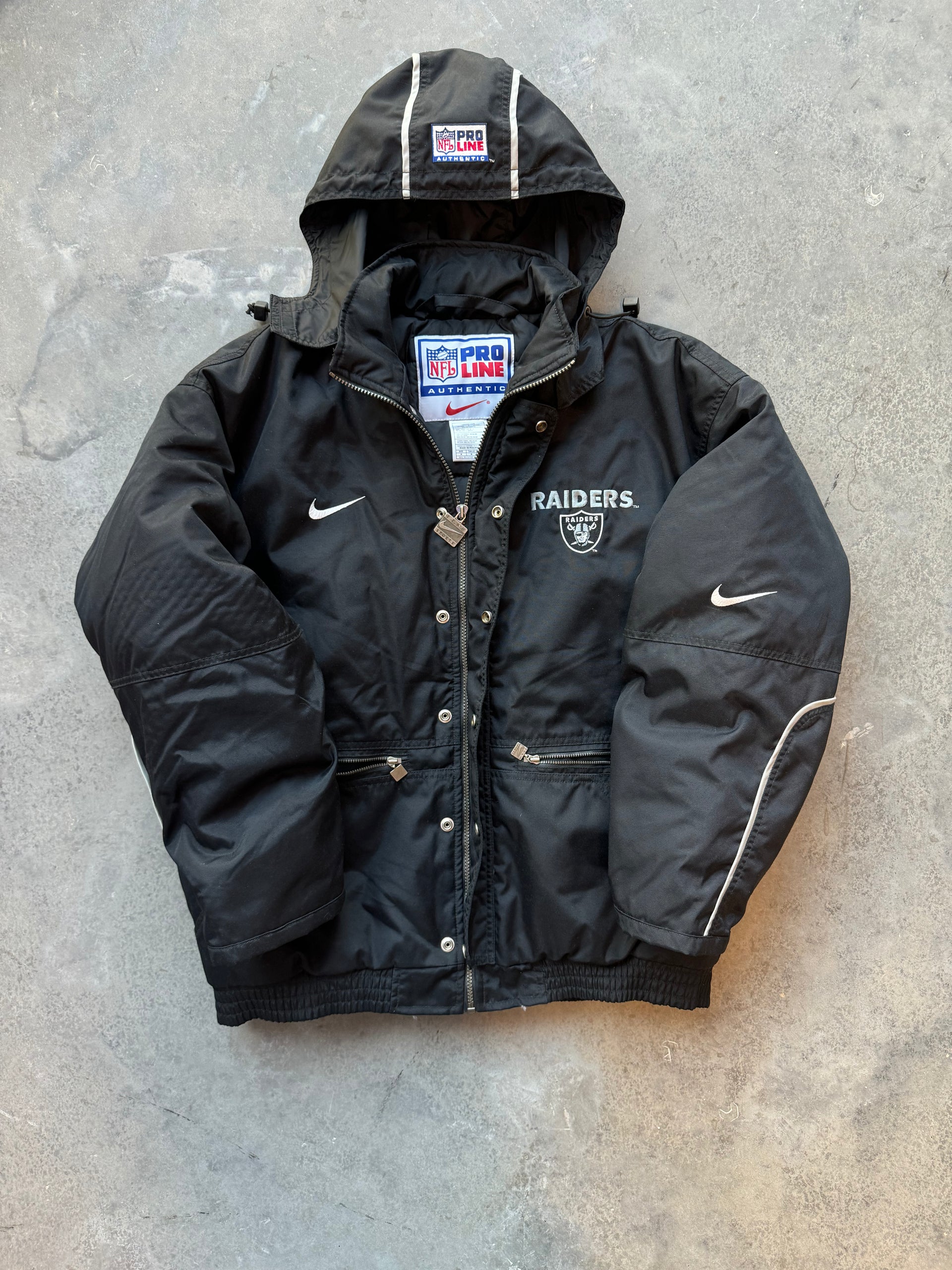 90's Oakland Raiders Vintage Nike Team Sports Heavyweight Nylon