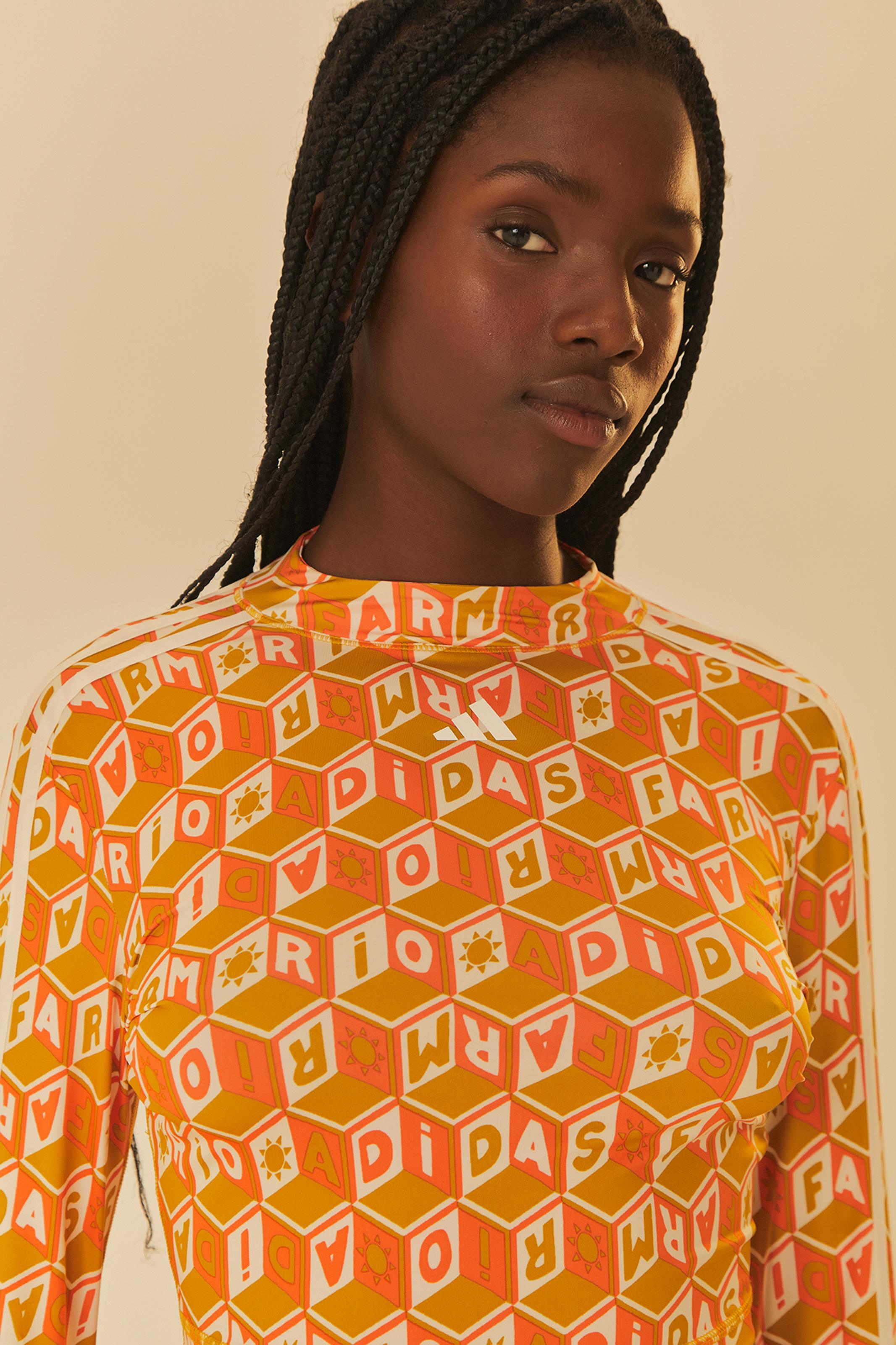 Top Cropped Adidas Manga Longa Logomania