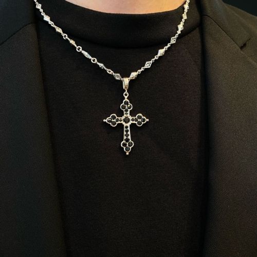 LARGE GOTHIC CROSS PENDANT Silver / Onyx PENDANT（ペンダント