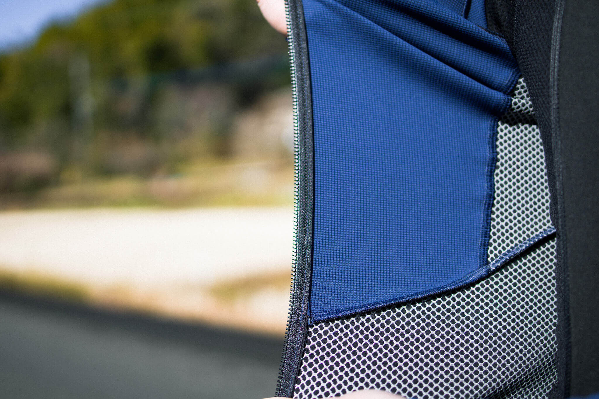 コスパだけじゃない。「dhb」について僕たちがまだ知らないこと