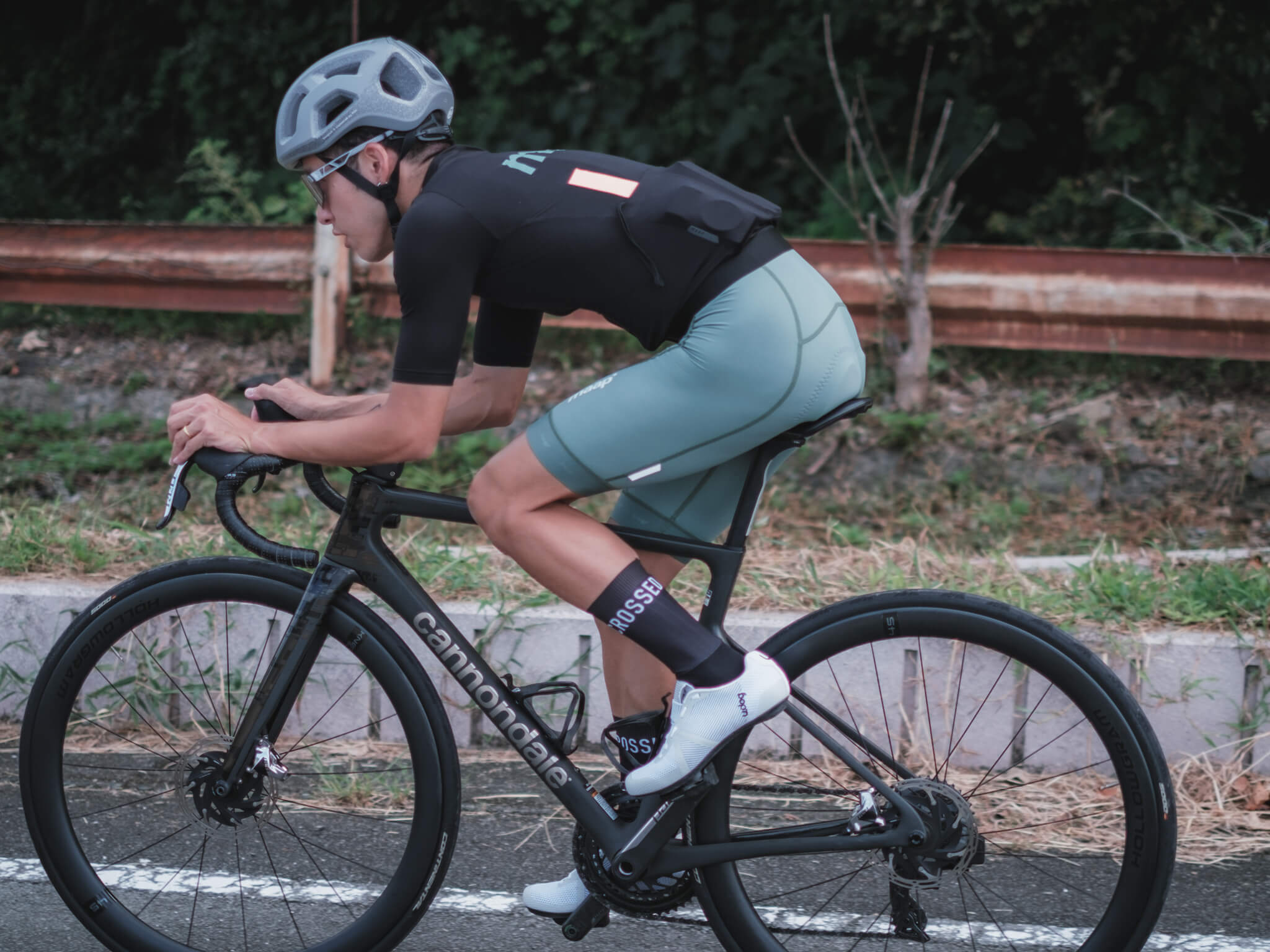 Roval Rapide Cockpitレビュー：Tarmac SL8以外に装着するとどうなるか