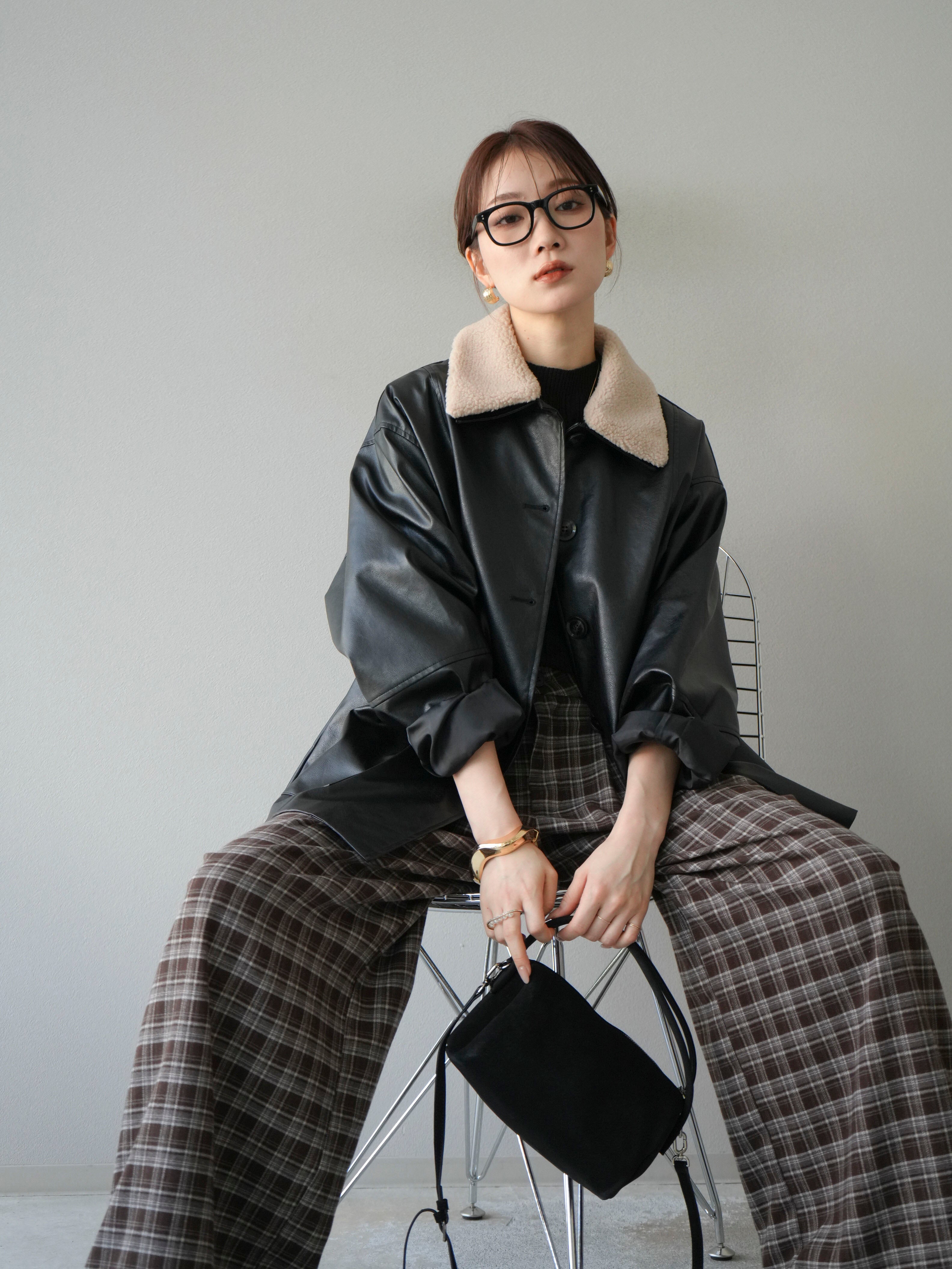 予約]襟ボアレザーブルゾン/ブラック – Lumier