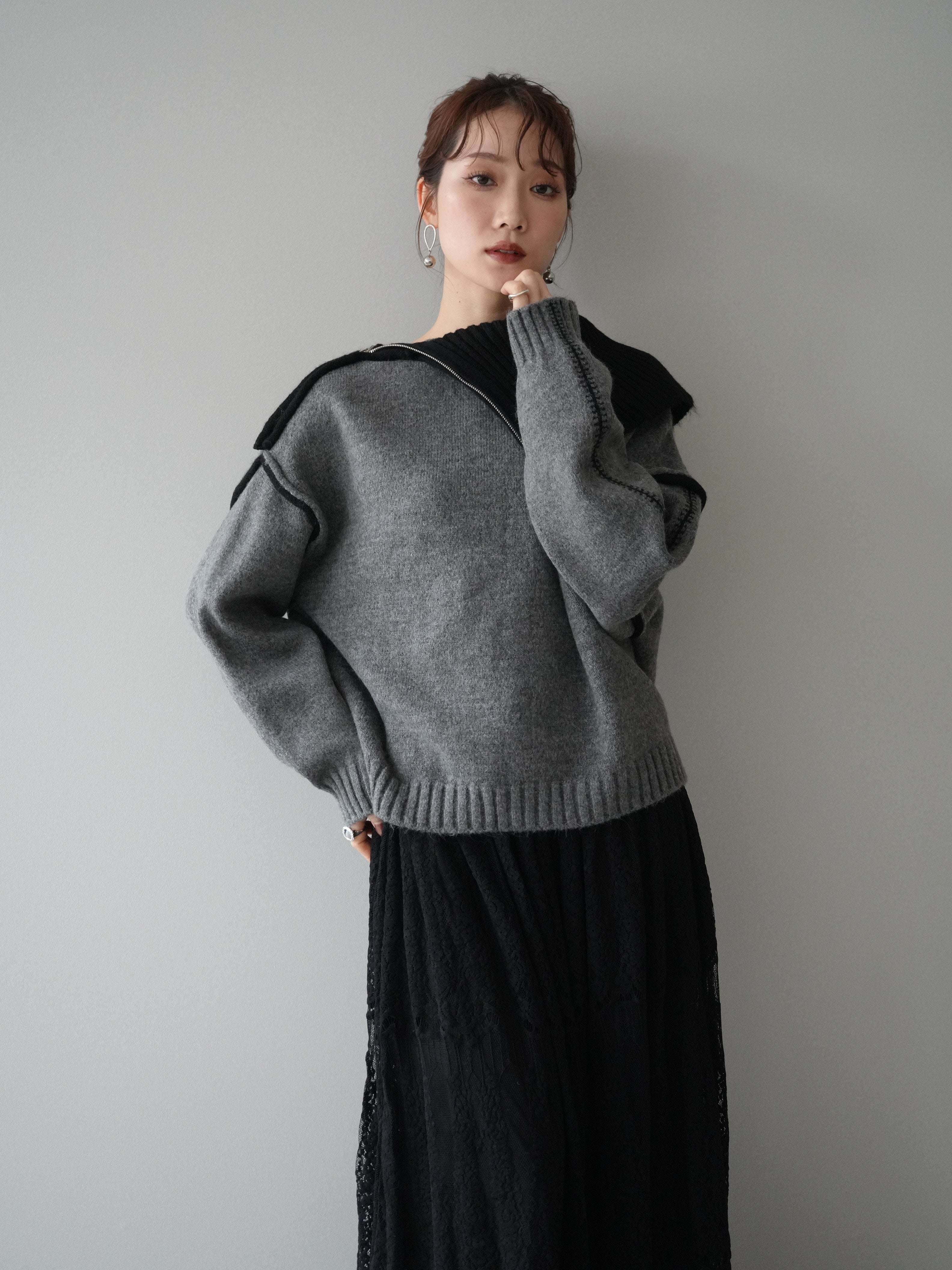 予約]ZIPハイネックバイカラーニットプルオーバー/charcoal – Lumier