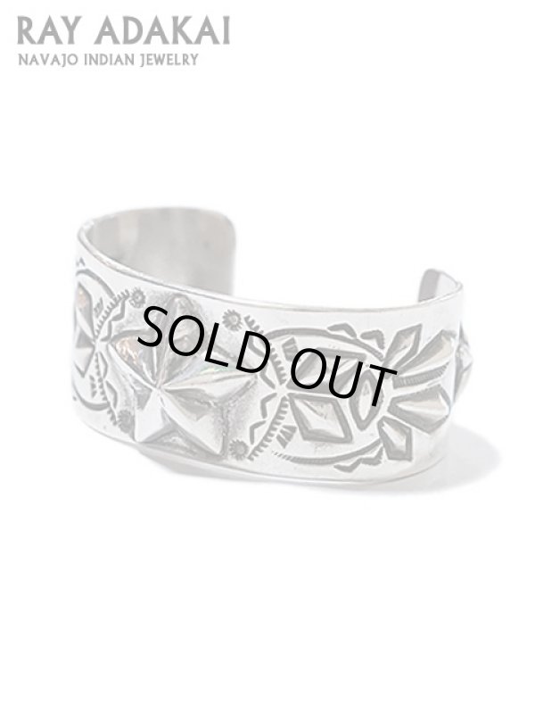 RAY ADAKAI（レイアダカイ） 】 スタンプシルバーバングル - Lua