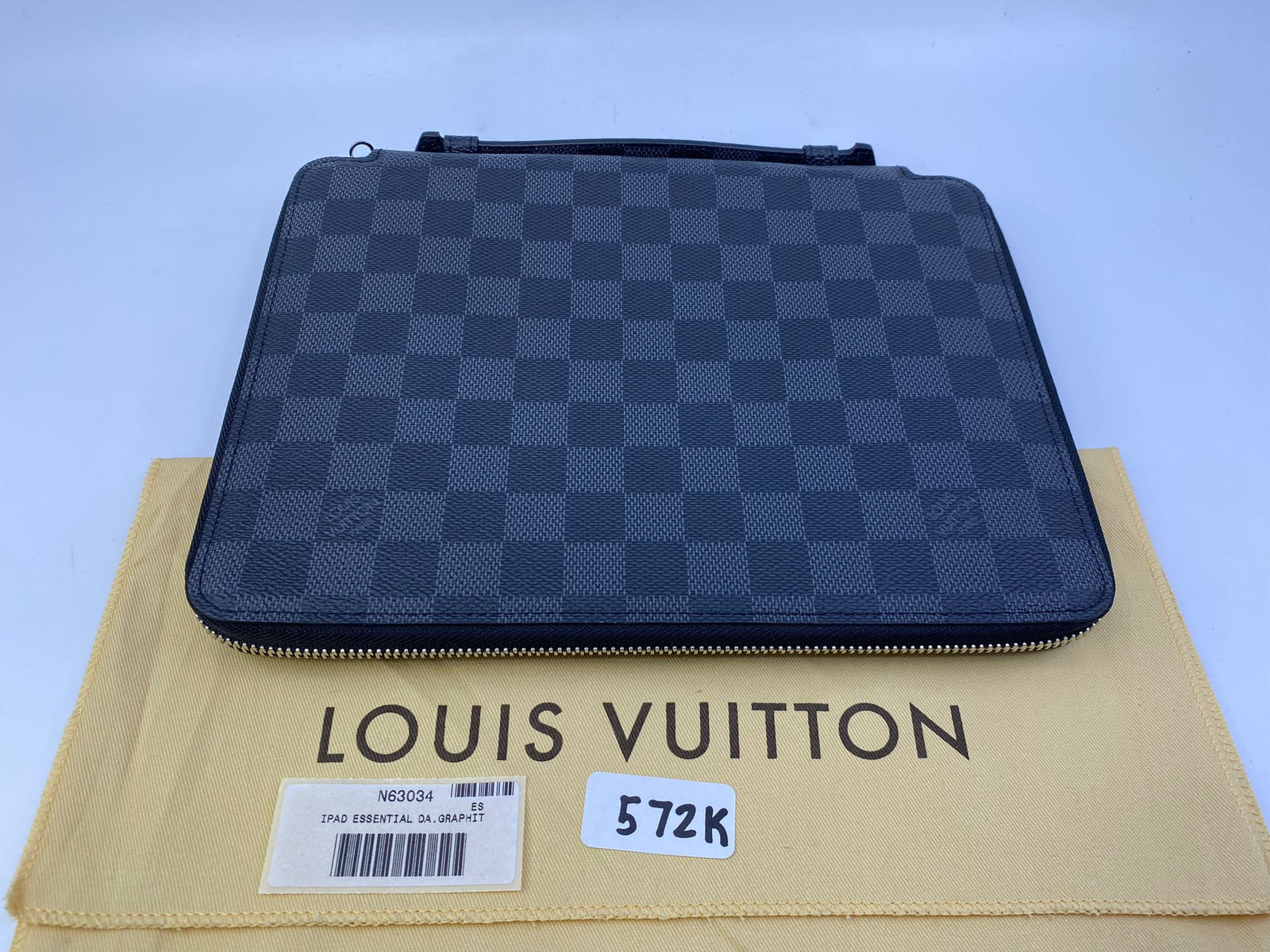 Louis Vuitton Damier Graphite Canvas iPad Essential Case – Luxuria