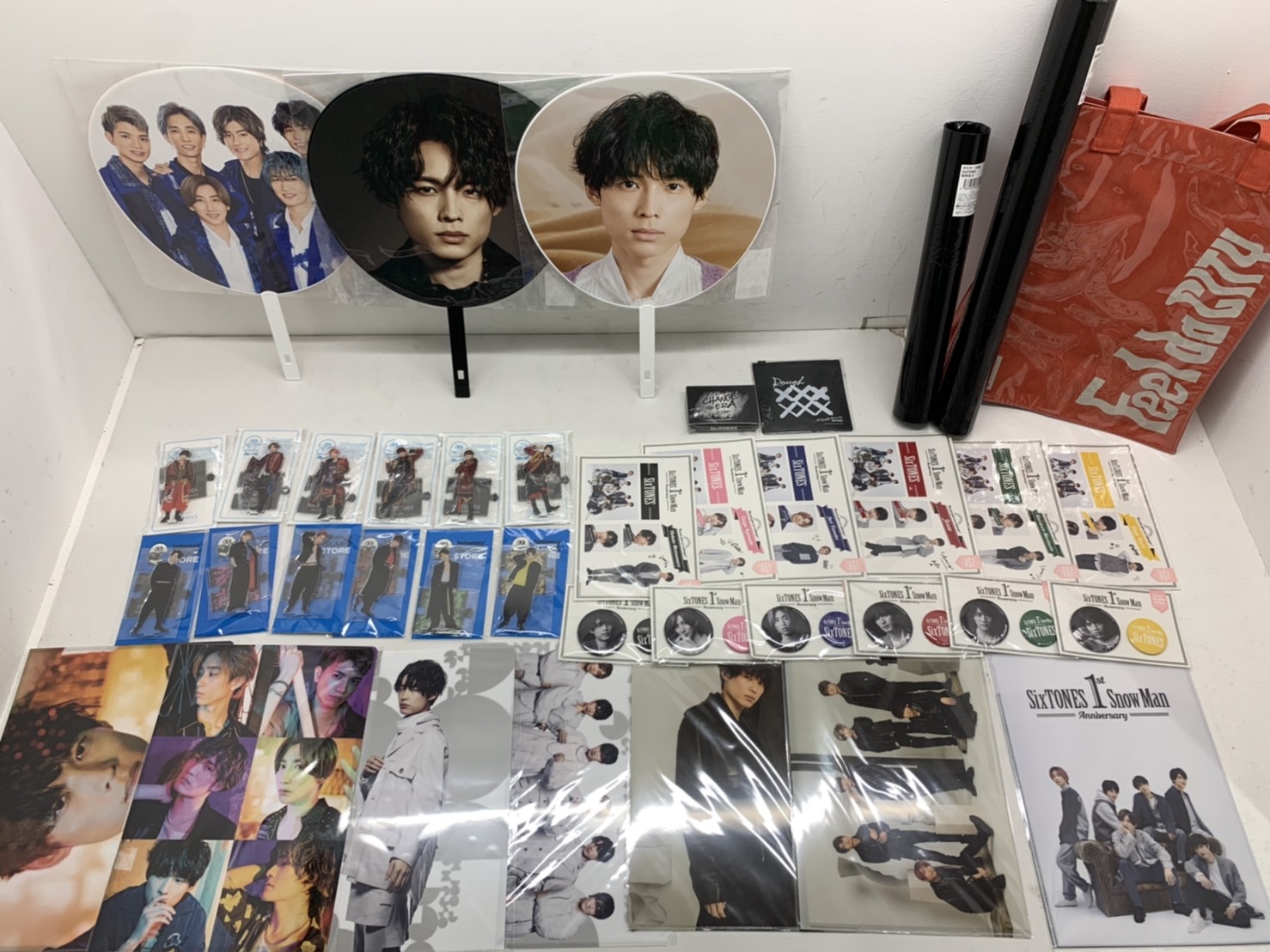 アイドル】SixTONESグッズ多数お売りいただきました！ - 万代書店 高崎店