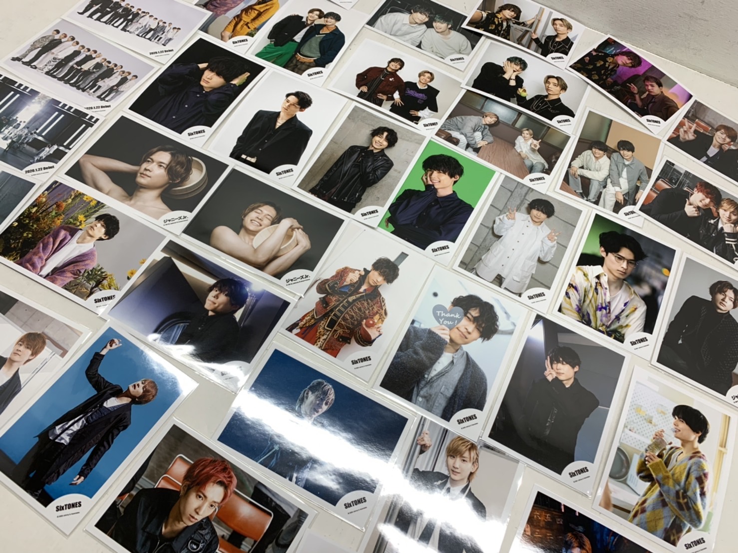 アイドル】SixTONESグッズ多数お売りいただきました！ - 万代書店 高崎店