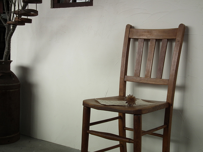 B00254 イギリスアンティーク チャーチチェア 古い教会の木製椅子