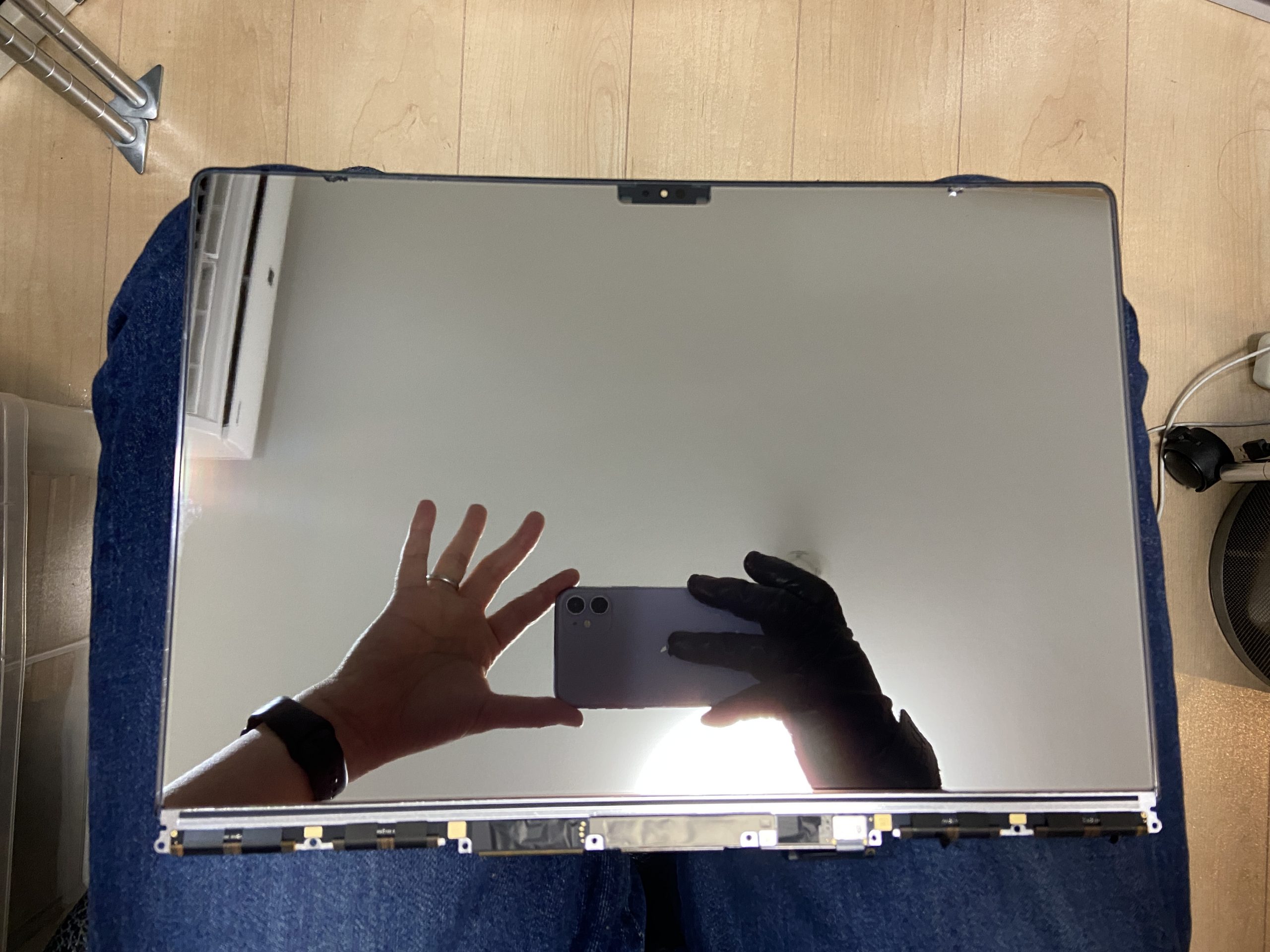 Mac修理技術の総結集】MacBookPro 14inch 2021 液晶パネル交換修理