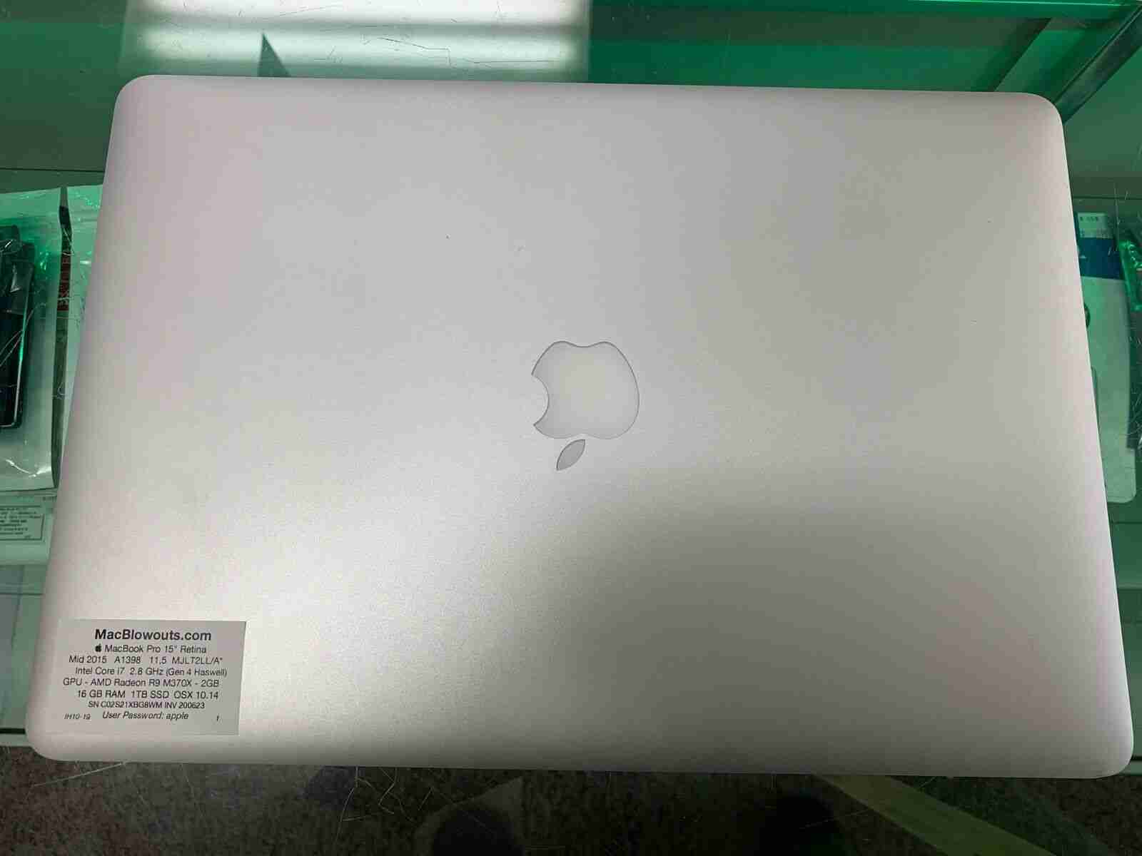 Apple Mid 2014 MacBook Pro 15″ 2.5Ghz GHz i7 16GB RAM 512GB SSD