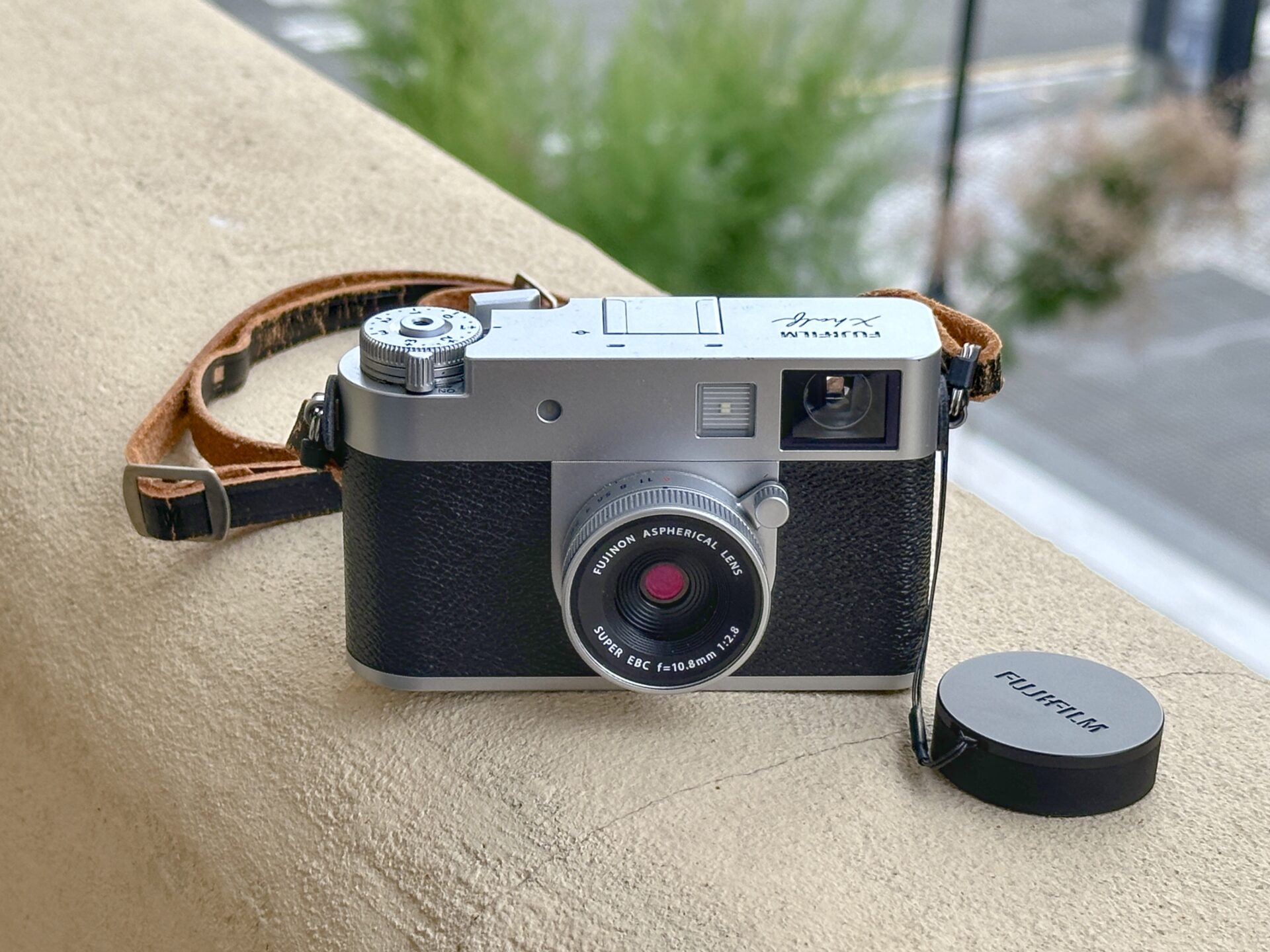 富士フイルムの人気デジカメ「X half」とスペインを旅してみた | Mac