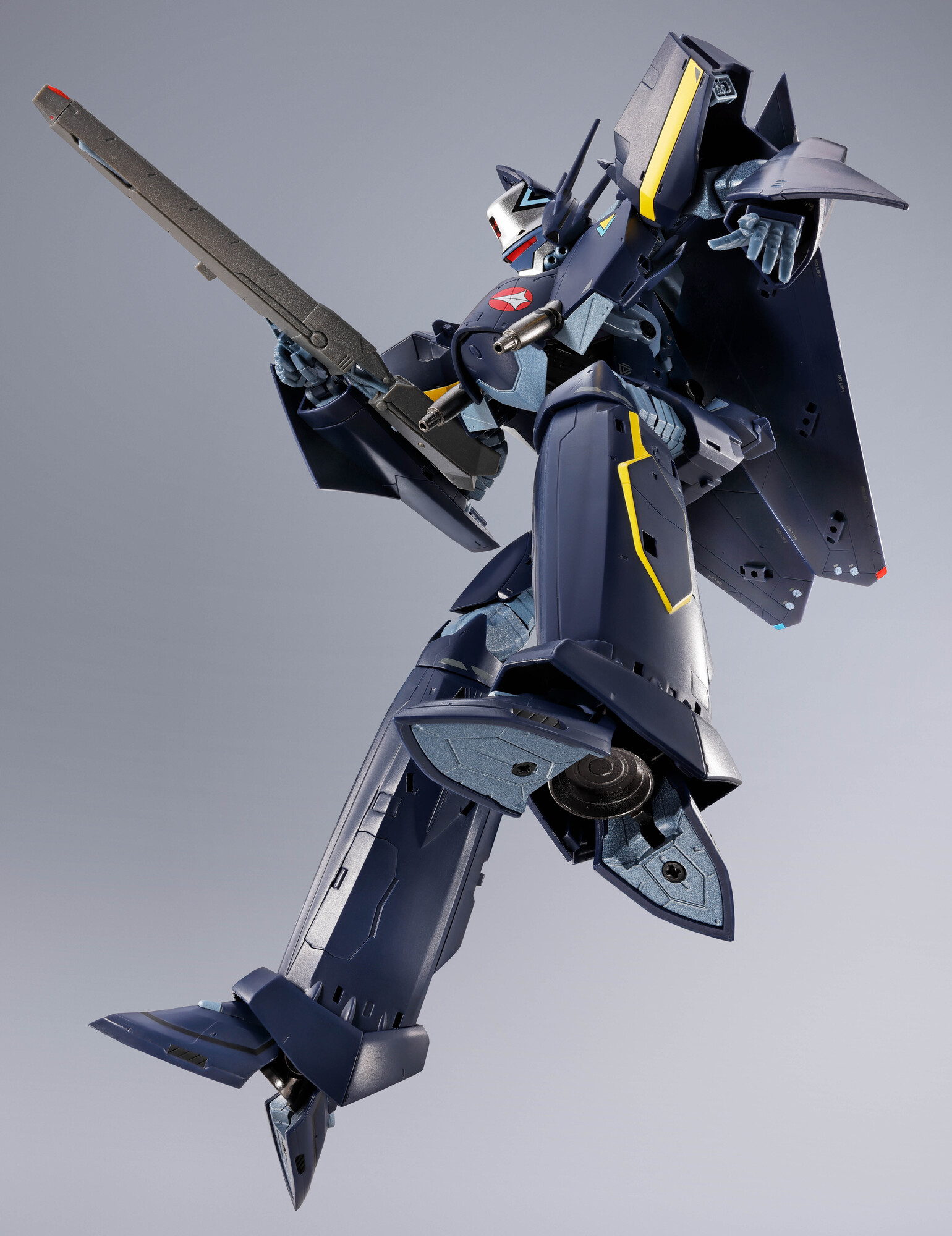 マクロス7】 BANDAI SPIRITSよりDX超合金 VF-17S ナイトメアステルス