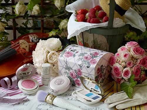 レ・メルヴェイユーズ ラデュレから、夏の限定チークが登場！｜Beauty