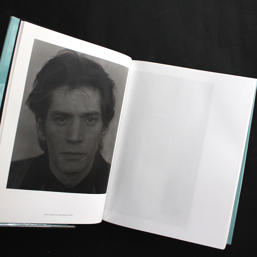 A Life with Camera Yoshihiko Ueda（First Printing, Signed） - 上田