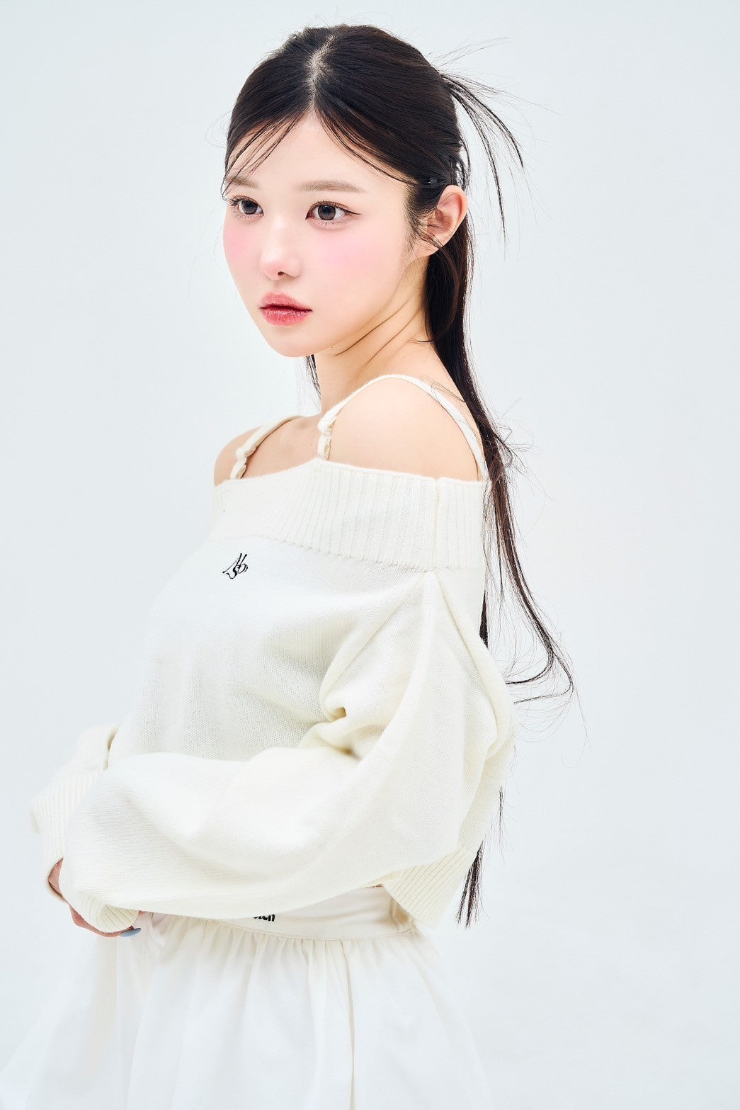 off shoulder knit – made of silk