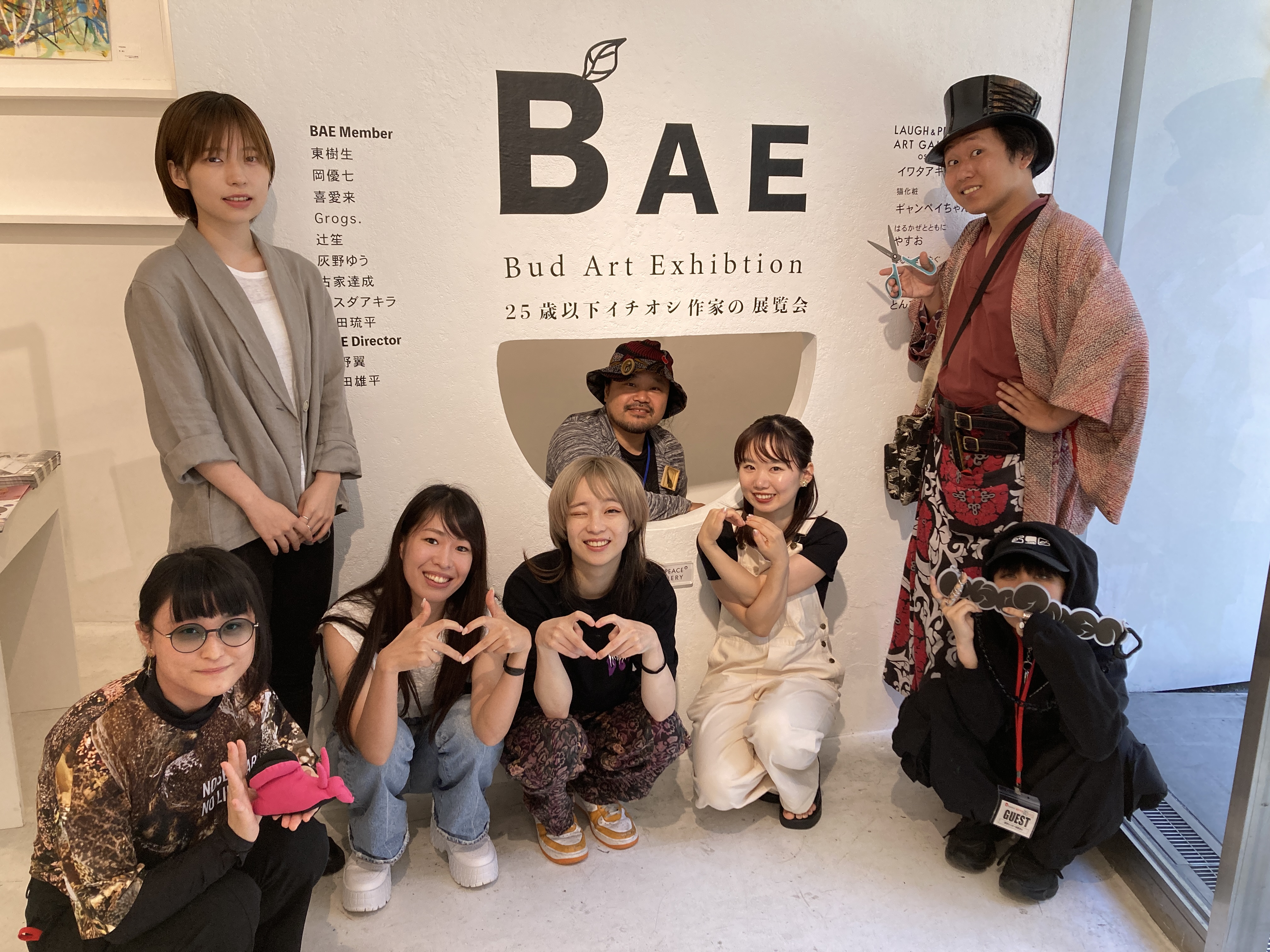 はるかぜに告ぐら「アート系若手芸人」が新進気鋭の芸術家とコラボ