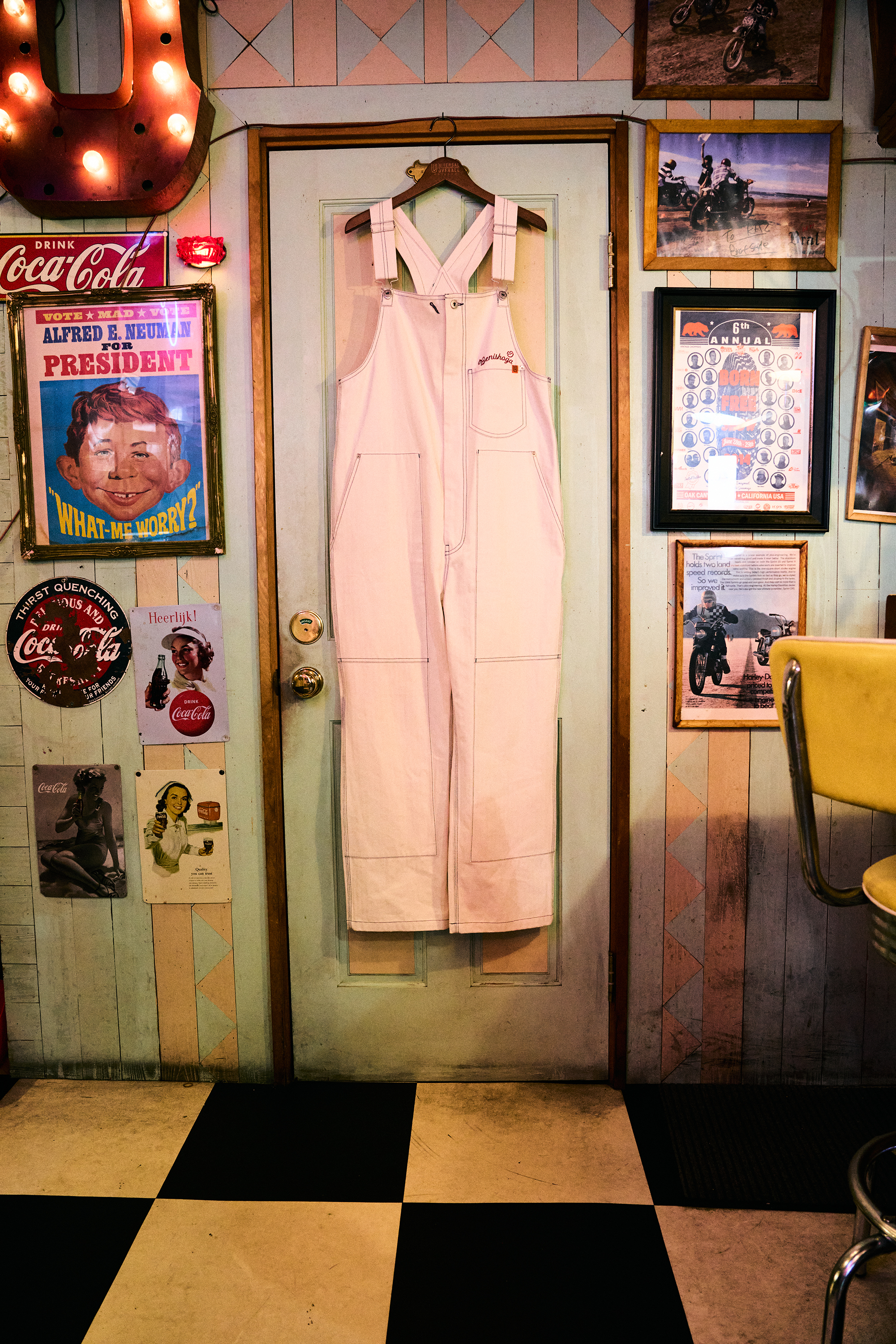 UNIVERSAL OVERALL×マユリカ・紅しょうがのWコラボ! 両コンビの