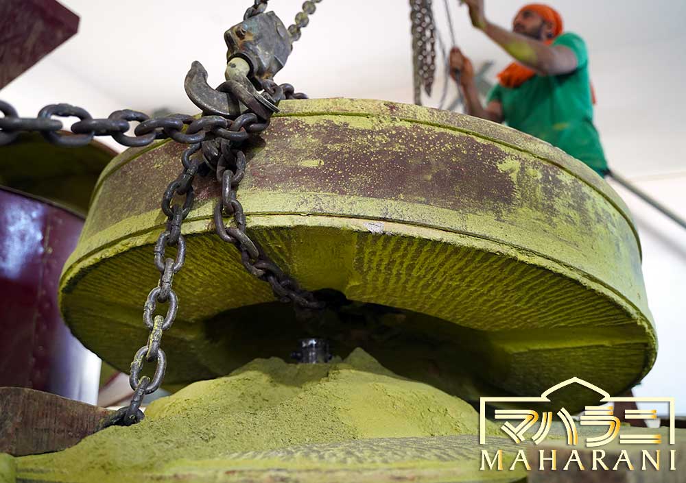 ヘナ石臼挽きの粉の特徴～粗目で若干の繊維質～ | マハラニヘナ最新