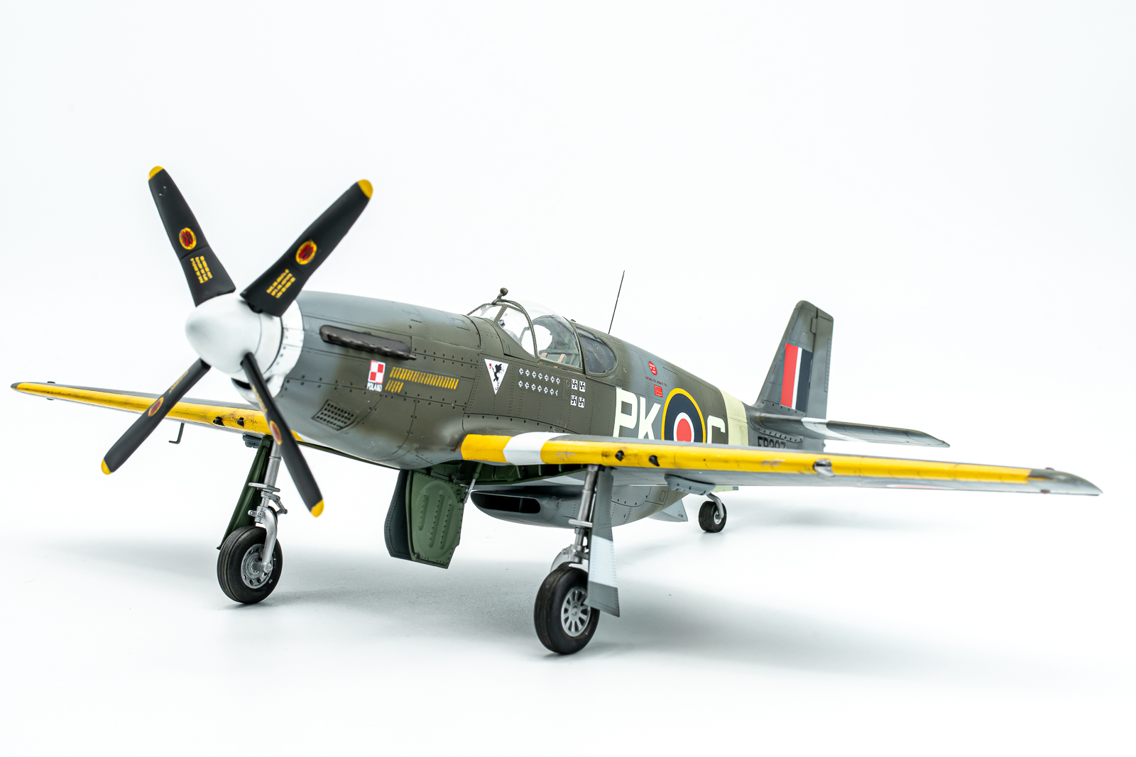トランぺッター 1/32 P-51B／マスタングⅢ 完成品 Trumpeter | 模型工房M