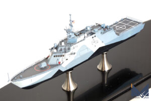 サイバーホビー／ドラゴン 1/700 LCS-1 フリーダム完成品 CYBERHOBBY