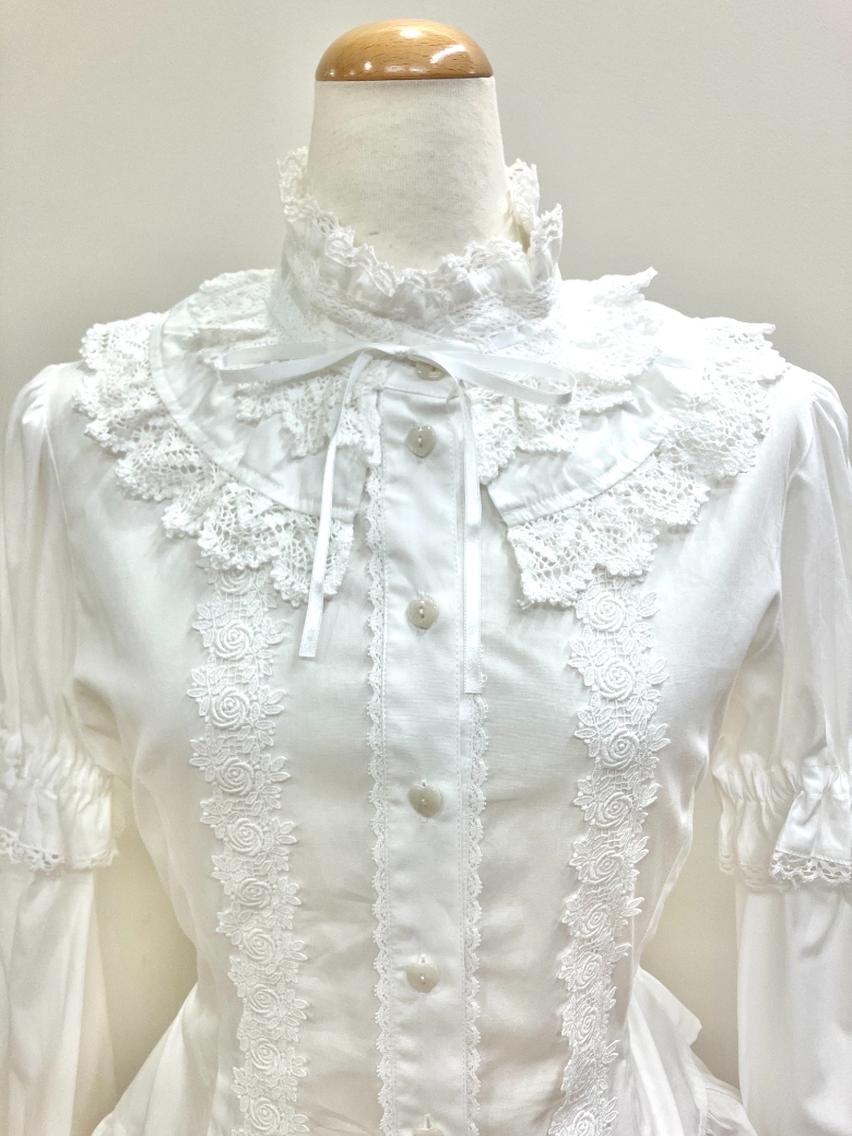 BABY,THE STARS SHINE BRIGHT フリルフリルブラウス - BELSELウェブ