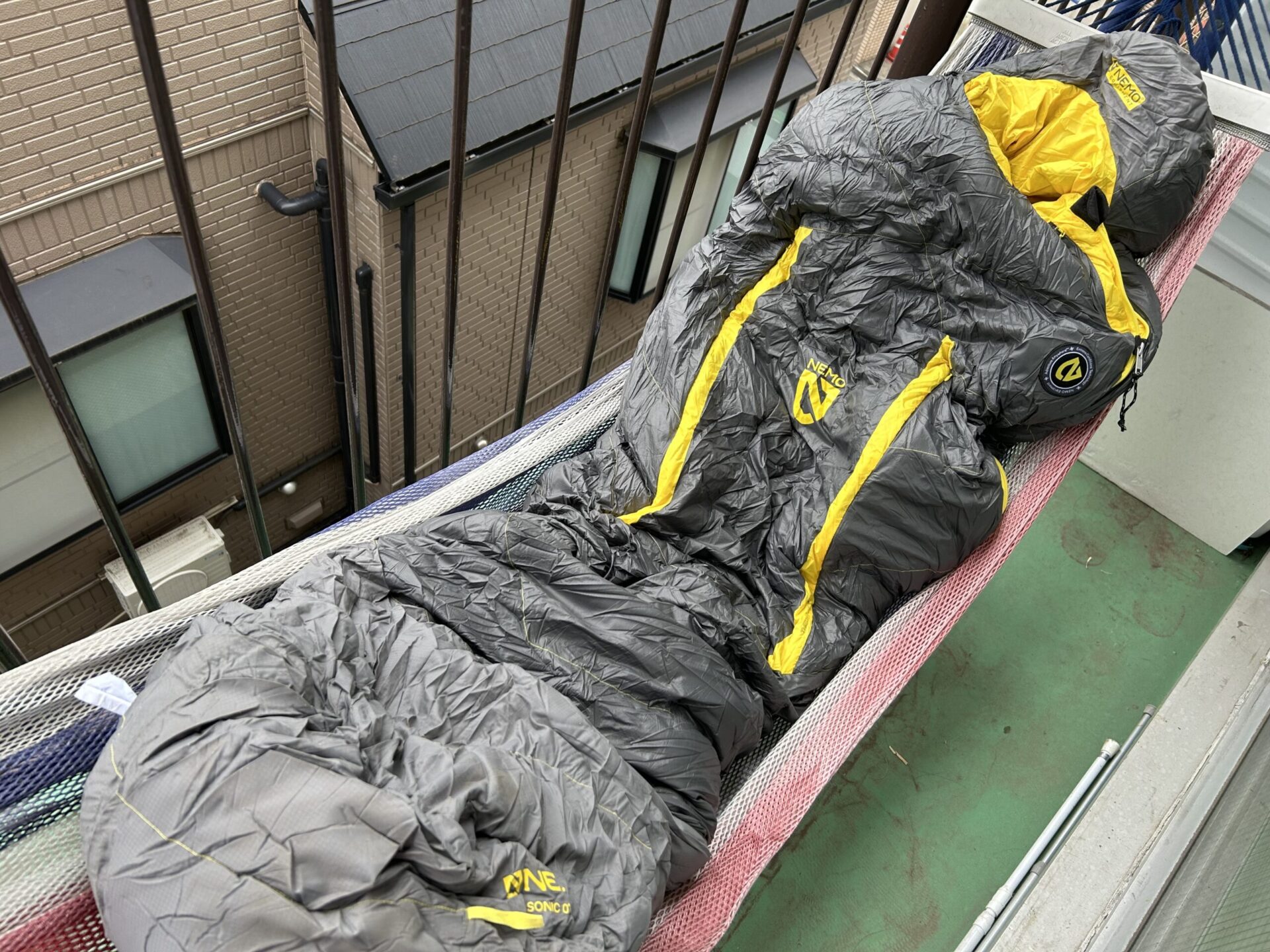 NEMO（ニーモ）の最強寝袋SONIC0をレビュー | ガジェットイシュー