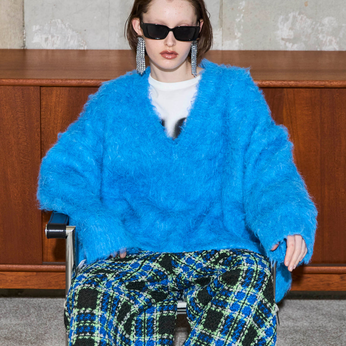 Long Shaggy V-neck Knit