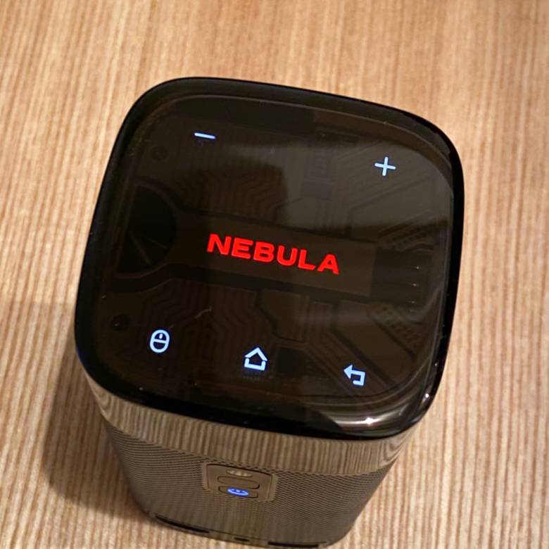 Anker Nebula Apolloレビュー】350ml缶サイズのAndroid 7.1搭載