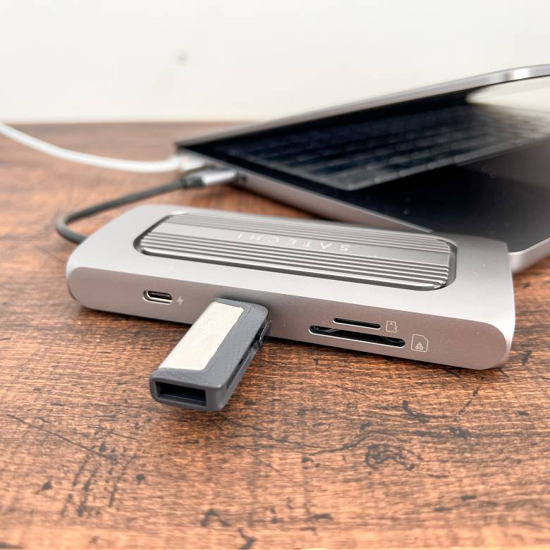 Satechi USB-C マルチ MXハブ 10-in-1 4K HDMIをレビュー！2つの4K対応