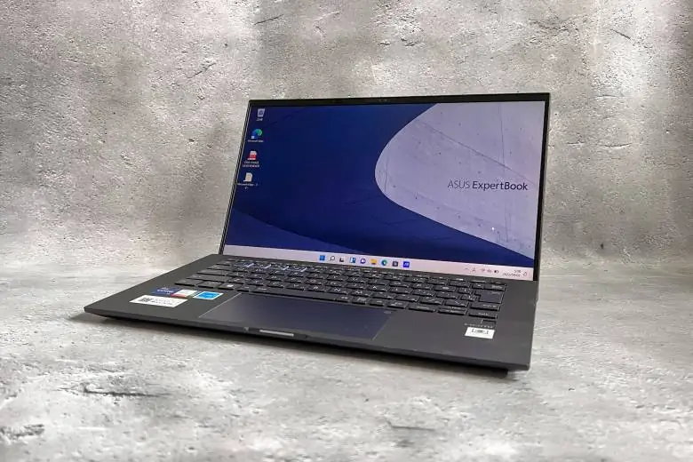 ASUS ExpertBook B9（第12世代Coreモデル）をレビュー！最軽量クラスの