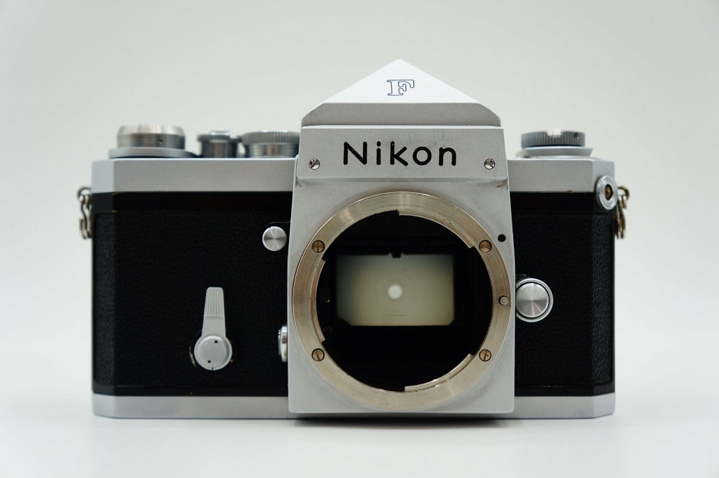 ニコン F アイレベル ボディ シルバー【中古管理番号：B2381】 | 中古