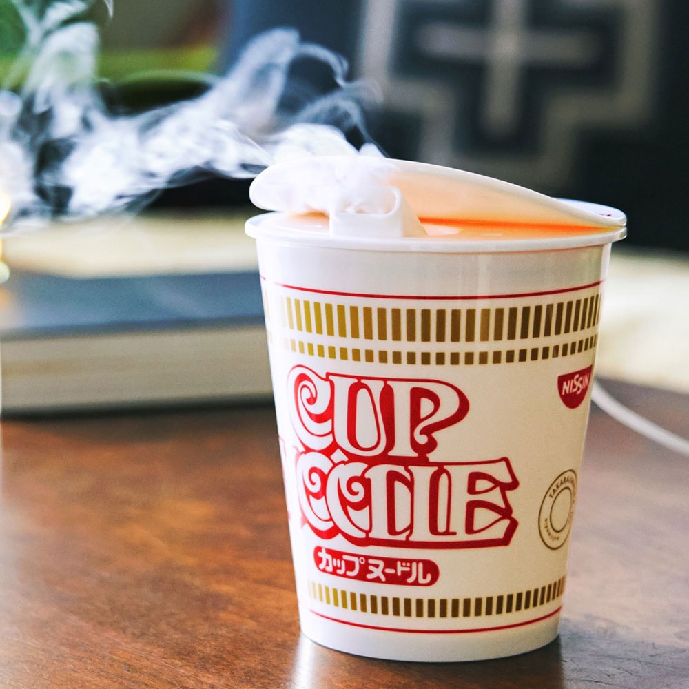 ムック本付録【カップヌードル 加湿器】書店＆ネット書店で2021年12月