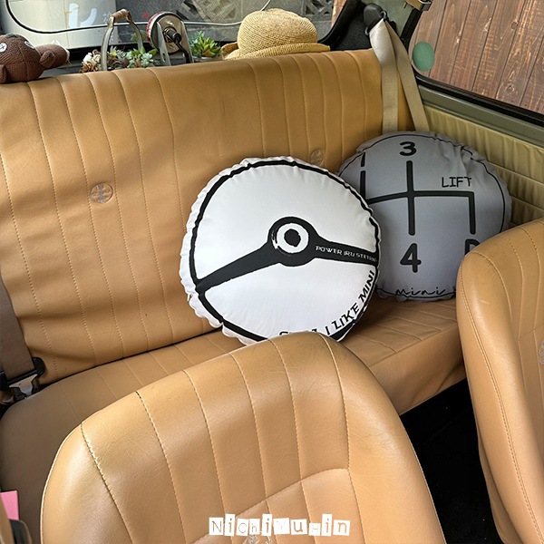 クラシックミニの「miniシフト・ステアリングクッション」の通販｜日遊