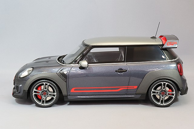オットー 1/18 ミニ クーパー JCW GP 2020 グレー | すべての商品