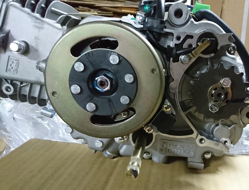 ZONGSHEN GPX125ccコンプリートエンジン ホンダ モダンワークス