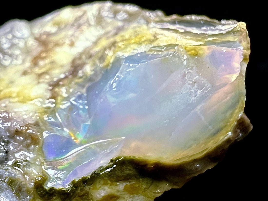 福島県西会津町宝坂産 オパール