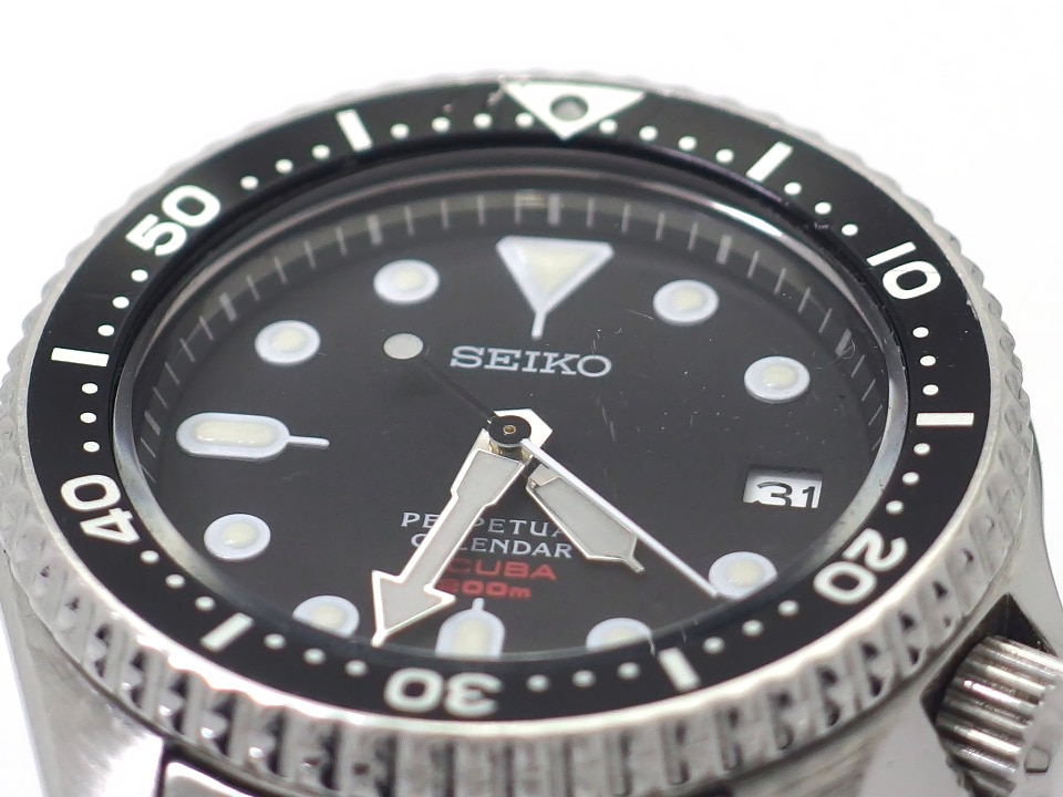 セイコー ダイバー SCUBA 200m 8F35-00A0 パーペチュアルカレンダー