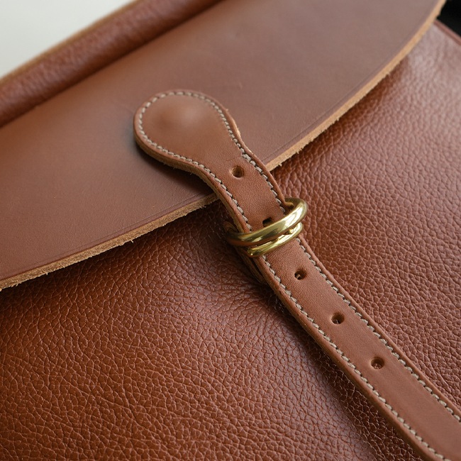 ◇【国内正規販売店】[41014-2-]IL BISONTE(イルビゾンテ) キャンバス