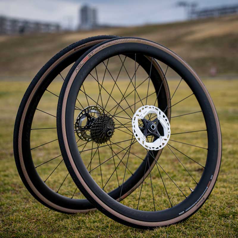 パナレーサー アジリスト デュロ 700×28C ブラック | すべての商品