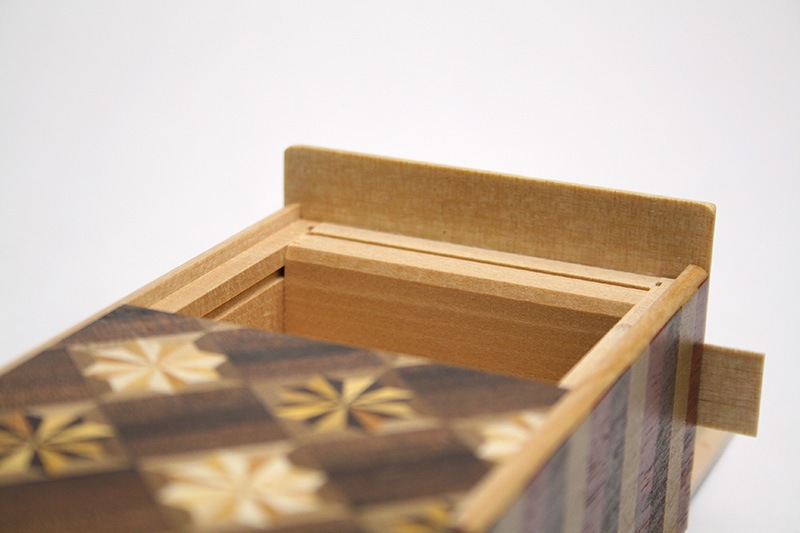 秘密箱7回仕掛け 二重底 | 秘密箱 | 寄木細工専門店 箱根丸山物産