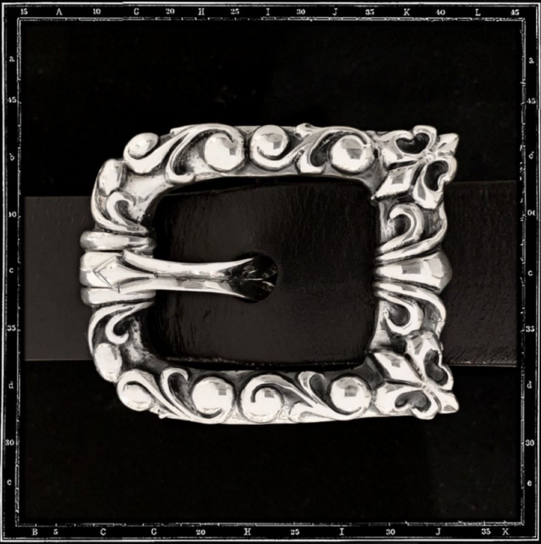 TUDOR BELT BUCKLE | クレイジーピッグ公式オンラインストア